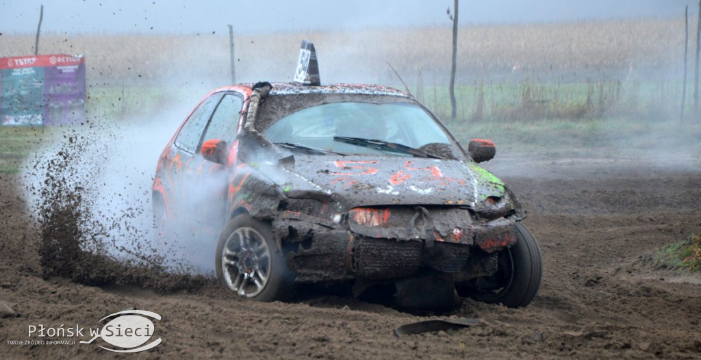 Motociekawy Wrak Race - zbiórka dla Bogusi