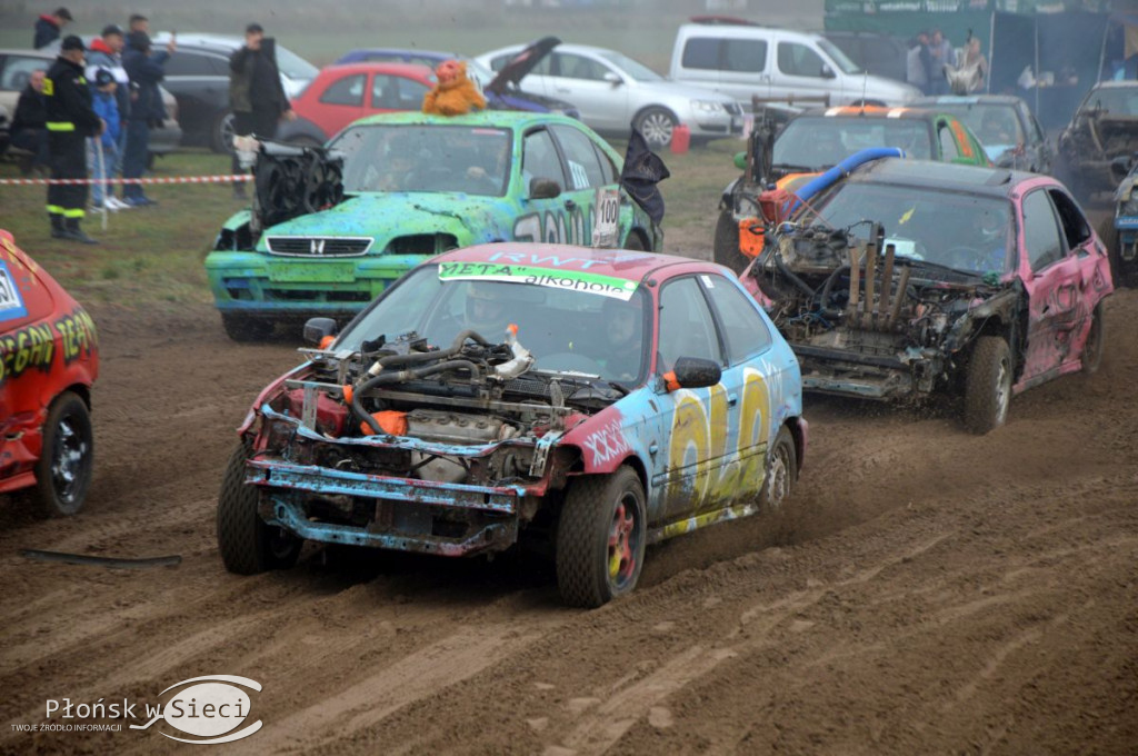 Motociekawy Wrak Race - zbiórka dla Bogusi