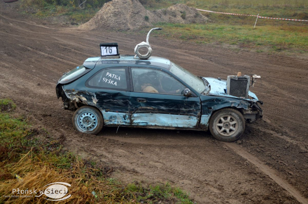 Motociekawy Wrak Race - zbiórka dla Bogusi