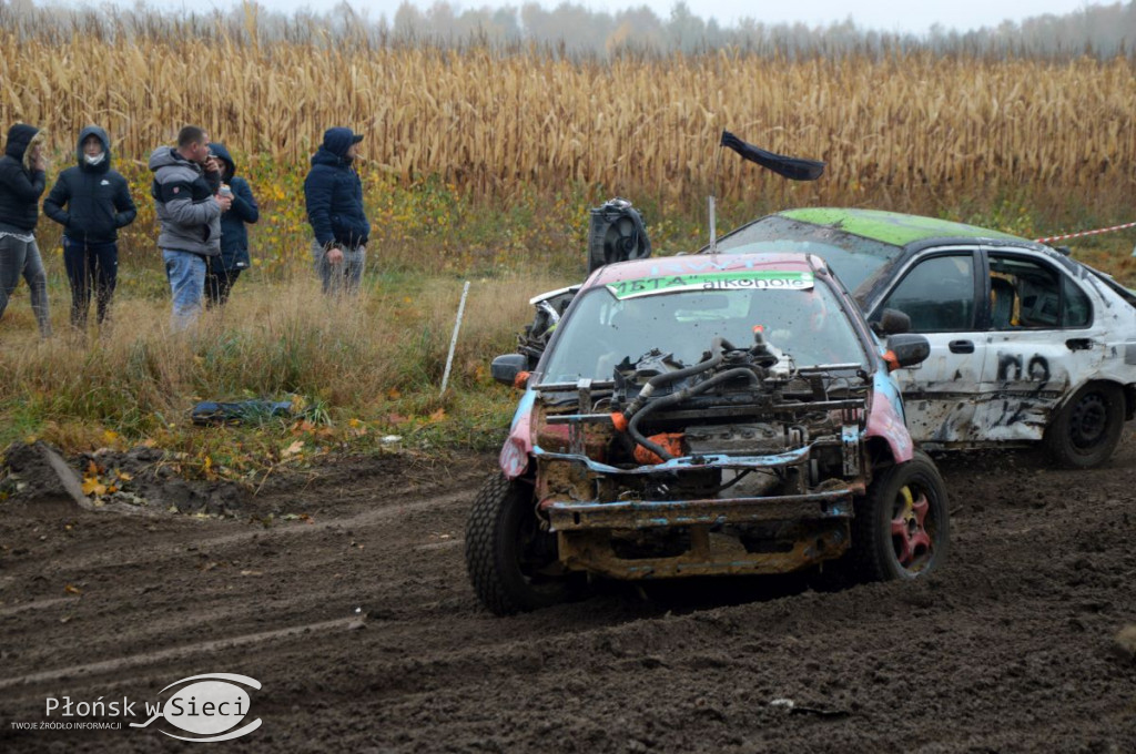 Motociekawy Wrak Race - zbiórka dla Bogusi
