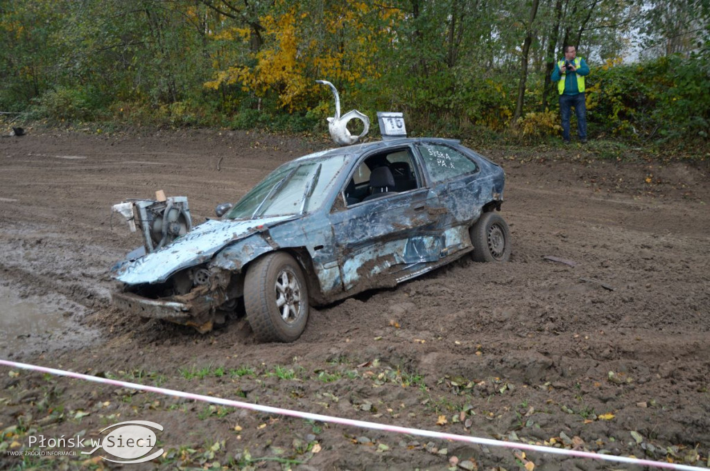 Motociekawy Wrak Race - zbiórka dla Bogusi
