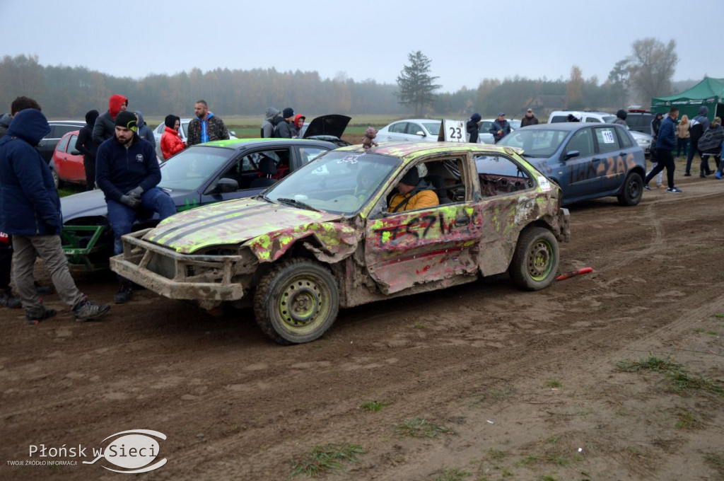 Motociekawy Wrak Race - zbiórka dla Bogusi