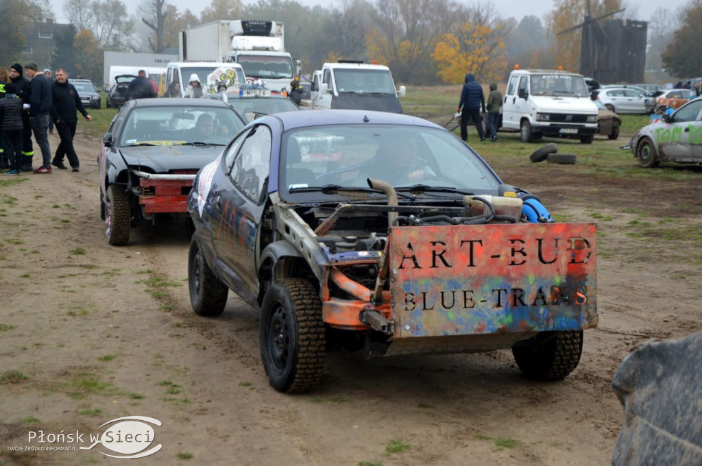Motociekawy Wrak Race - zbiórka dla Bogusi