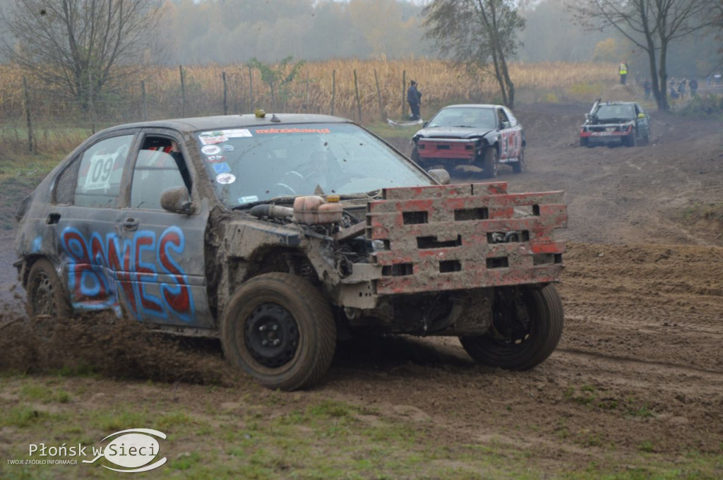Motociekawy Wrak Race - zbiórka dla Bogusi
