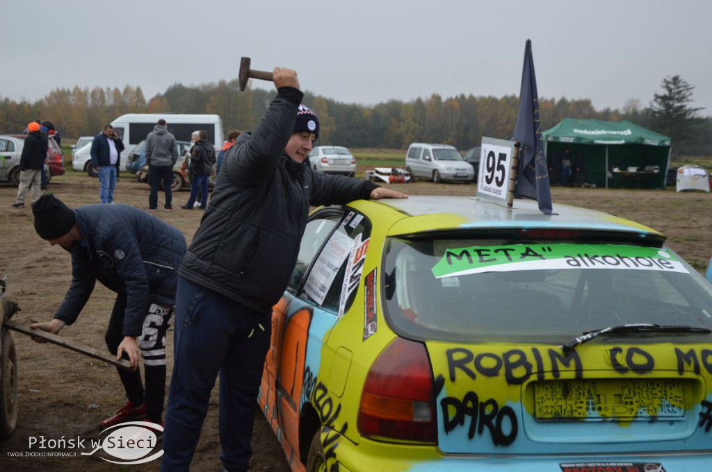 Motociekawy Wrak Race - zbiórka dla Bogusi