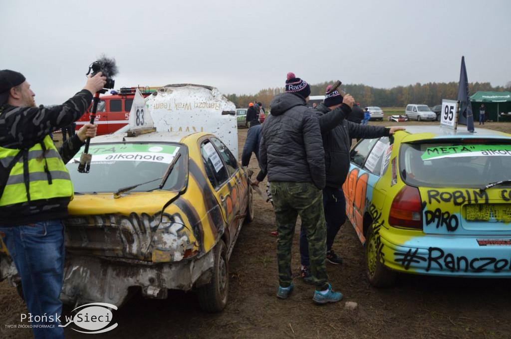 Motociekawy Wrak Race - zbiórka dla Bogusi