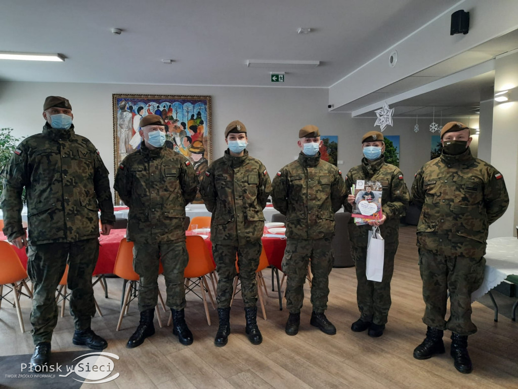 Terytorialsi z darami w Kraszewie Czubakach