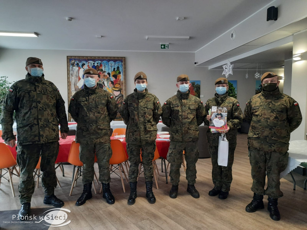 Terytorialsi z darami w Kraszewie Czubakach
