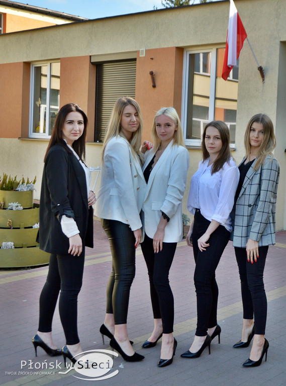Wystartowały matury. Zdjęcia z ''jedynki''