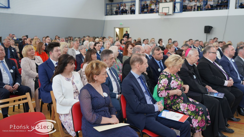 Stulecie podstawówki z Raciąża. Wspomnień czas