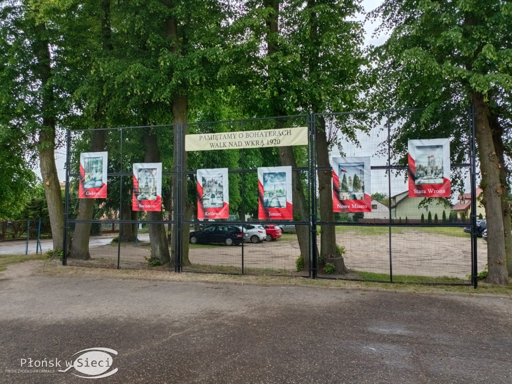 Podstawówka w Jońcu już ze sztandarem