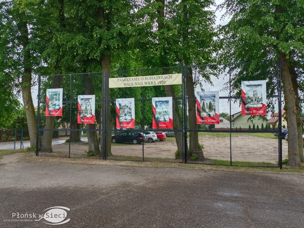 Podstawówka w Jońcu już ze sztandarem