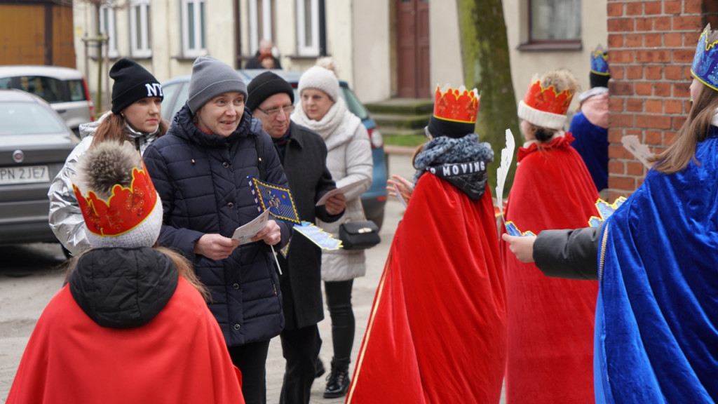 Raciążanie w tradycyjnym orszaku na Trzech Króli