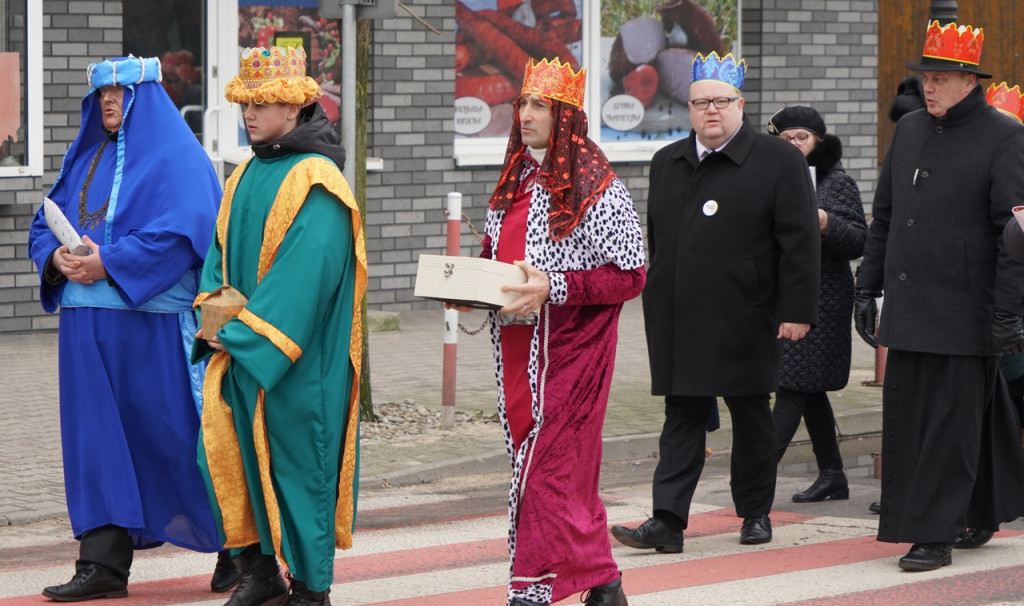 Raciążanie w tradycyjnym orszaku na Trzech Króli