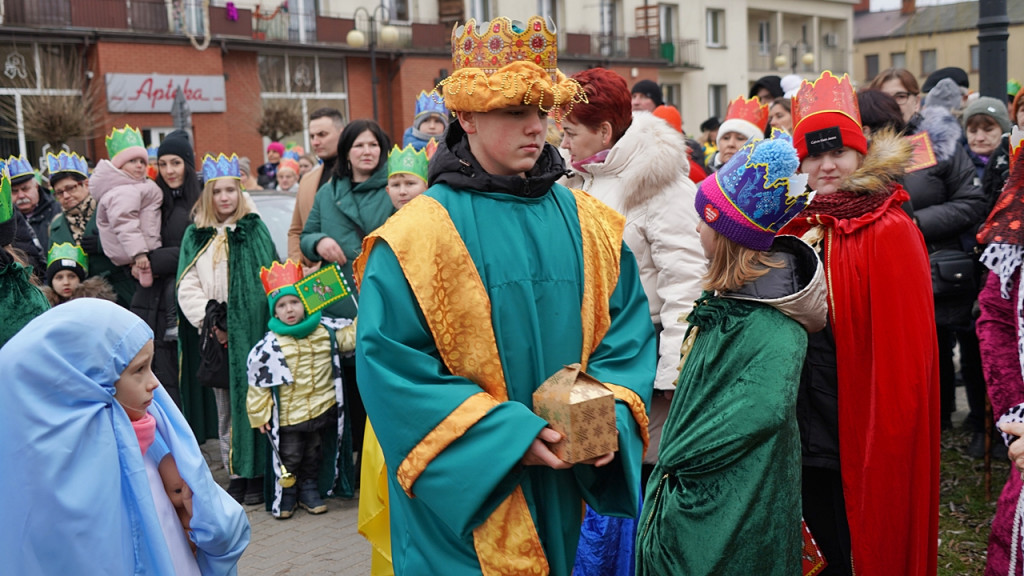 Raciążanie w tradycyjnym orszaku na Trzech Króli