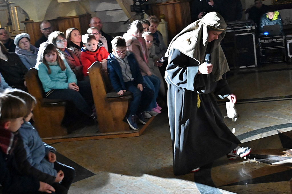 Pasyjna sztuka w płońskim kościele