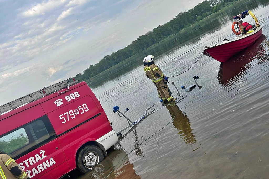 Akcja strażaków na Wiśle
