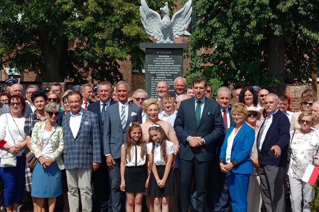 Uroczyste odsłonięcie pomnika w Sochocinie
