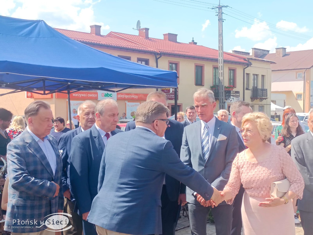 Uroczyste odsłonięcie pomnika w Sochocinie