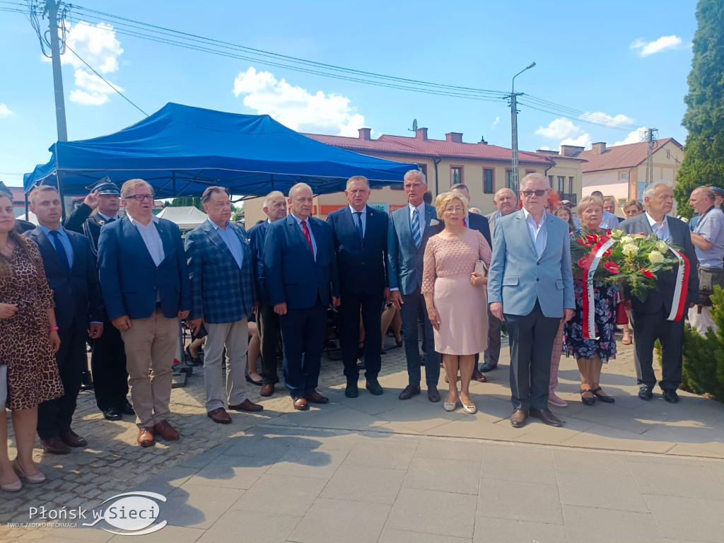 Uroczyste odsłonięcie pomnika w Sochocinie