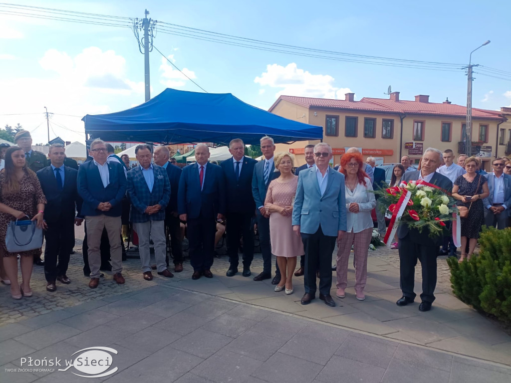 Uroczyste odsłonięcie pomnika w Sochocinie