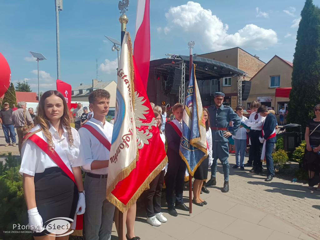 Uroczyste odsłonięcie pomnika w Sochocinie
