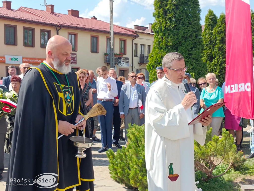 Uroczyste odsłonięcie pomnika w Sochocinie