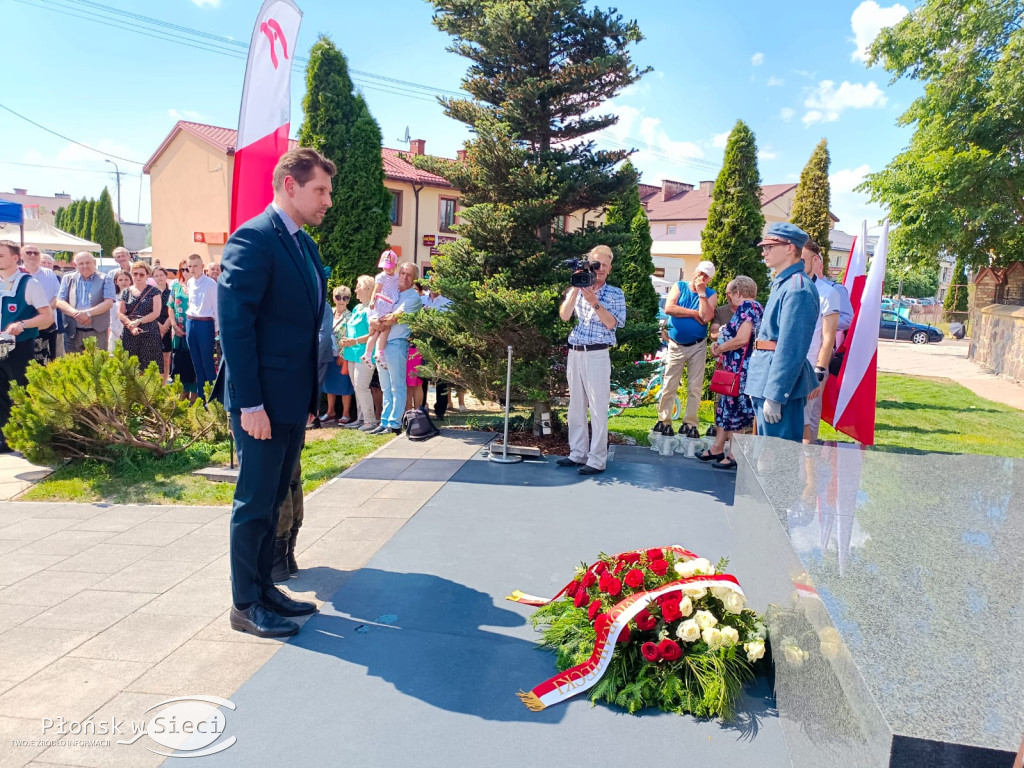 Uroczyste odsłonięcie pomnika w Sochocinie