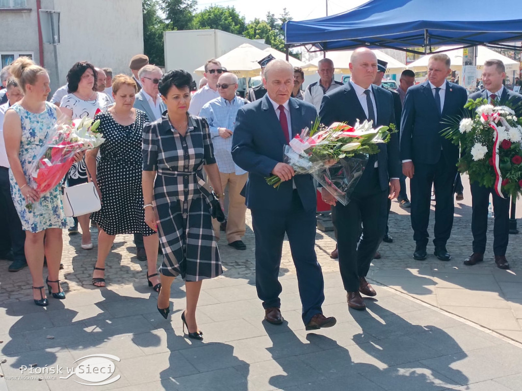 Uroczyste odsłonięcie pomnika w Sochocinie