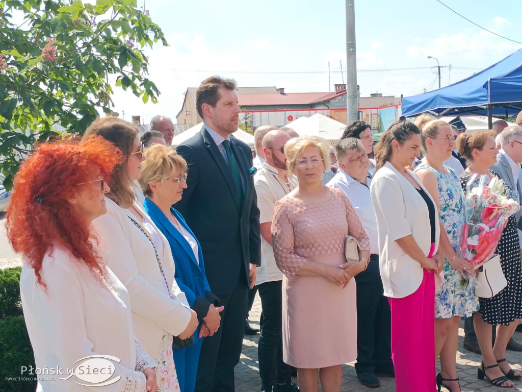 Uroczyste odsłonięcie pomnika w Sochocinie