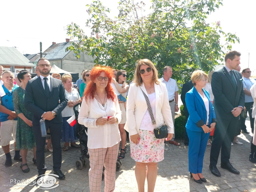 Uroczyste odsłonięcie pomnika w Sochocinie