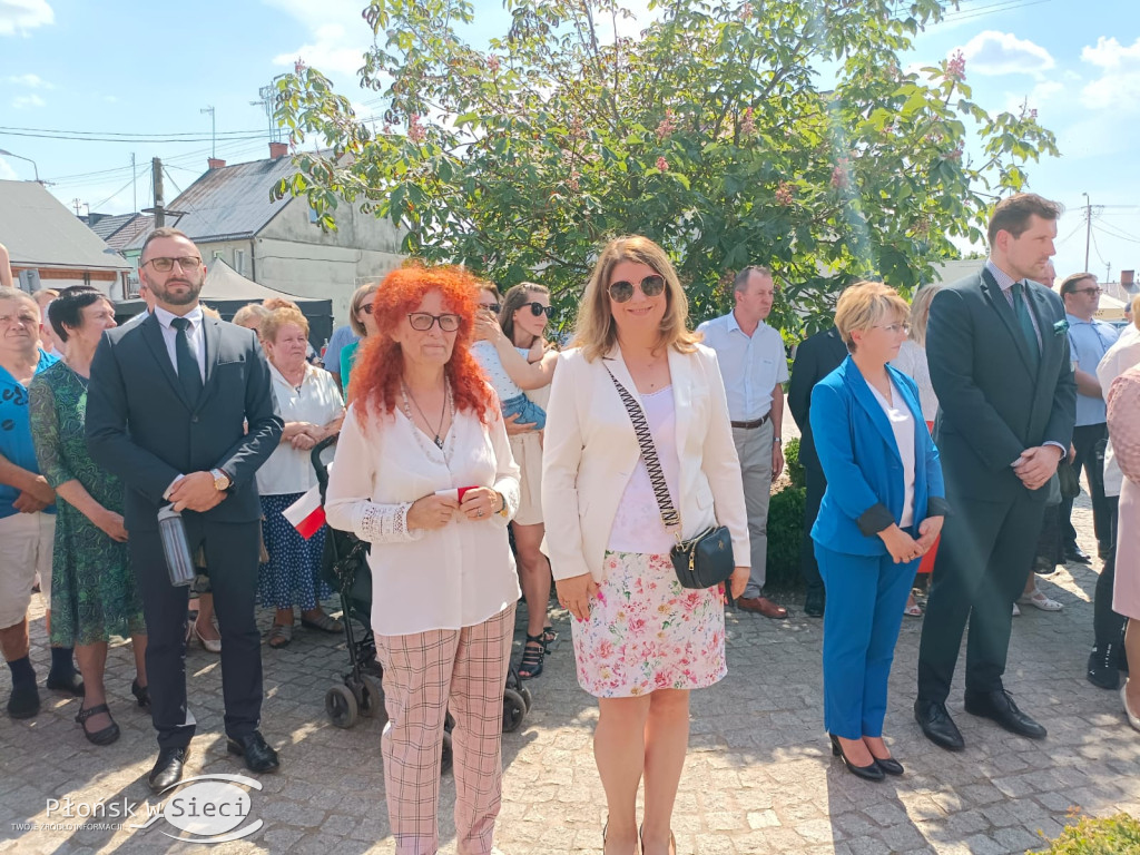 Uroczyste odsłonięcie pomnika w Sochocinie
