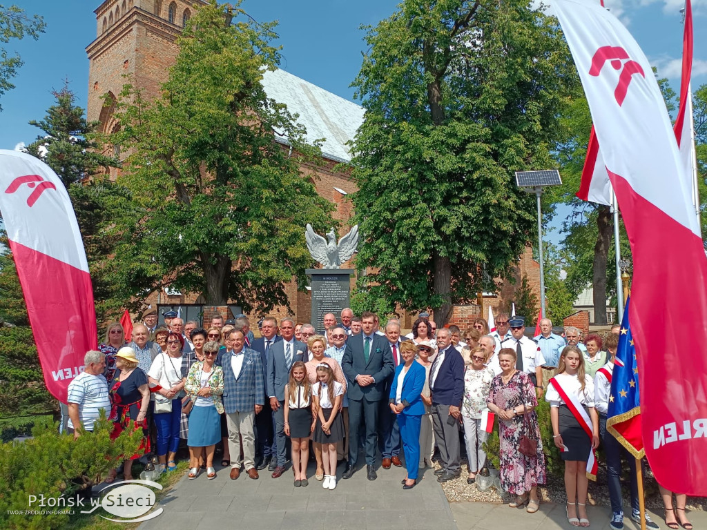 Uroczyste odsłonięcie pomnika w Sochocinie