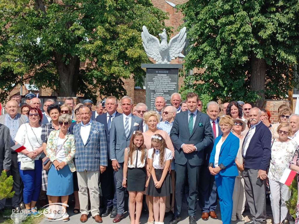 Uroczyste odsłonięcie pomnika w Sochocinie