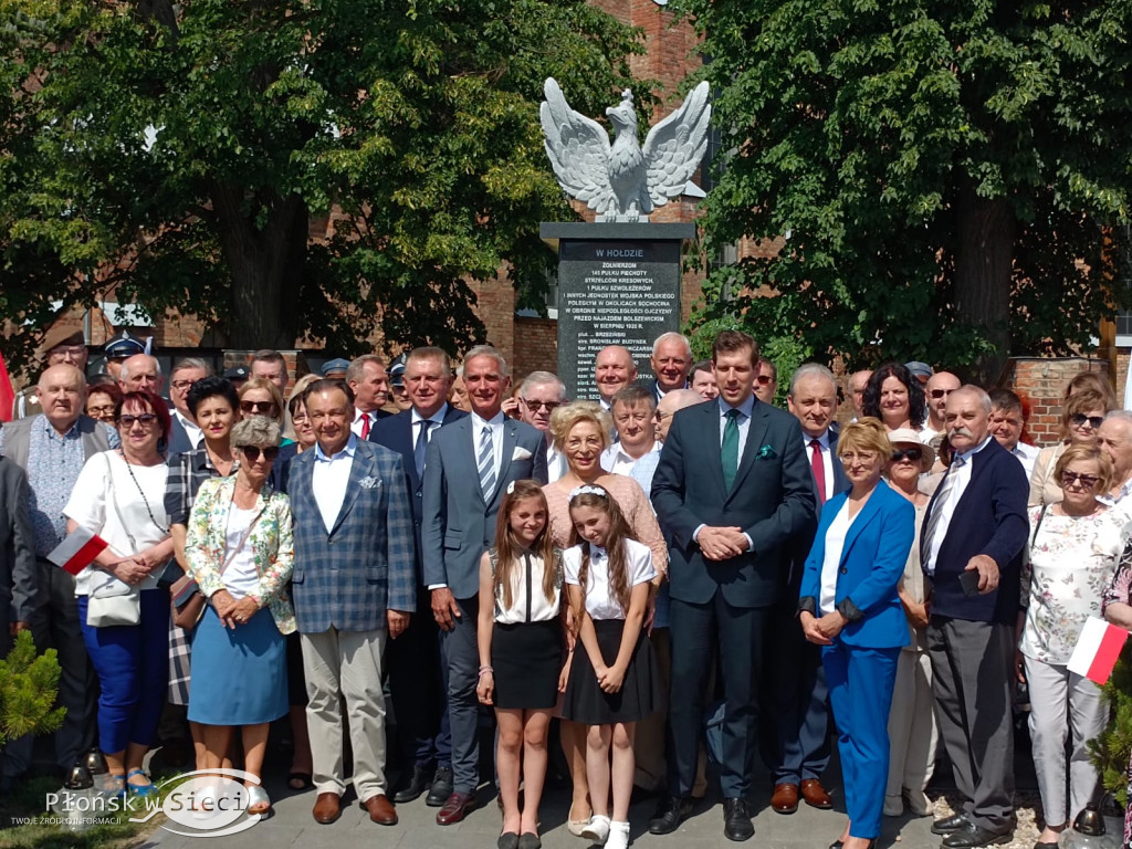 Uroczyste odsłonięcie pomnika w Sochocinie