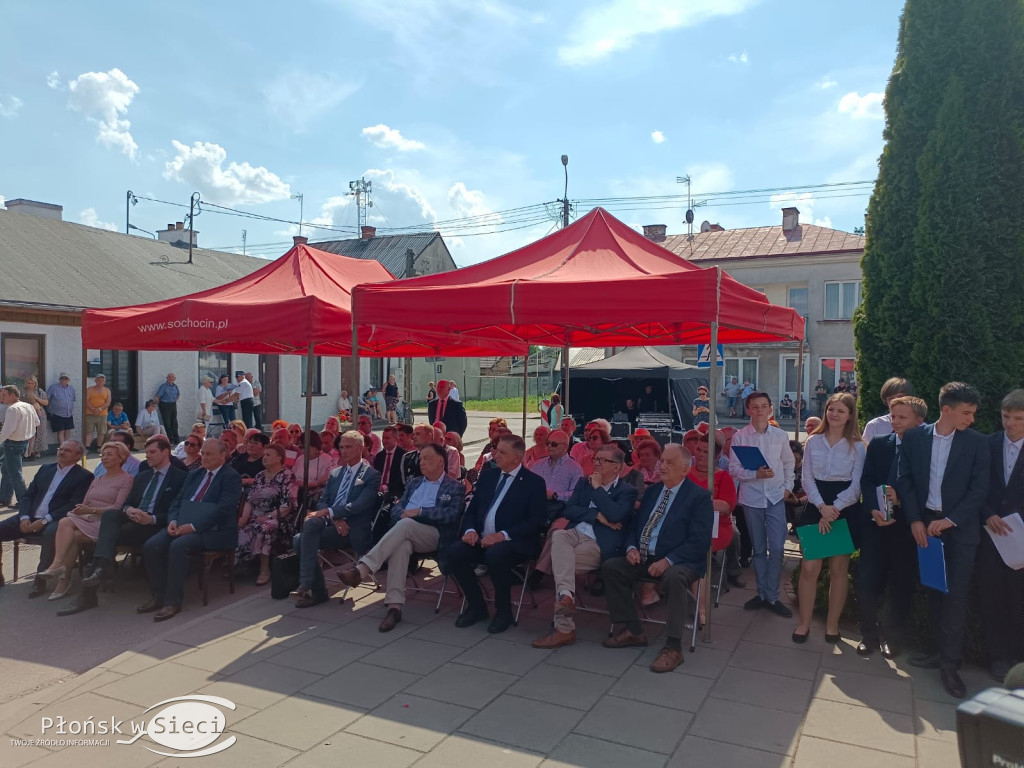 Uroczyste odsłonięcie pomnika w Sochocinie