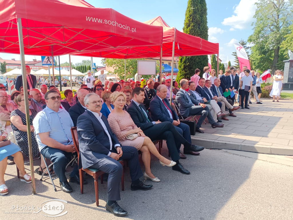 Uroczyste odsłonięcie pomnika w Sochocinie