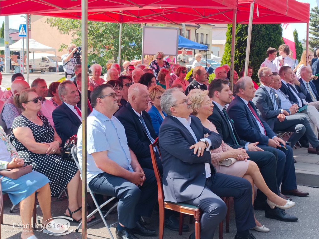 Uroczyste odsłonięcie pomnika w Sochocinie