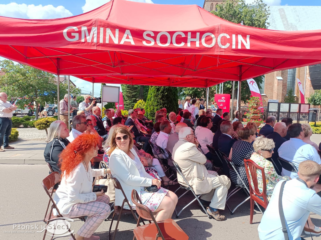 Uroczyste odsłonięcie pomnika w Sochocinie