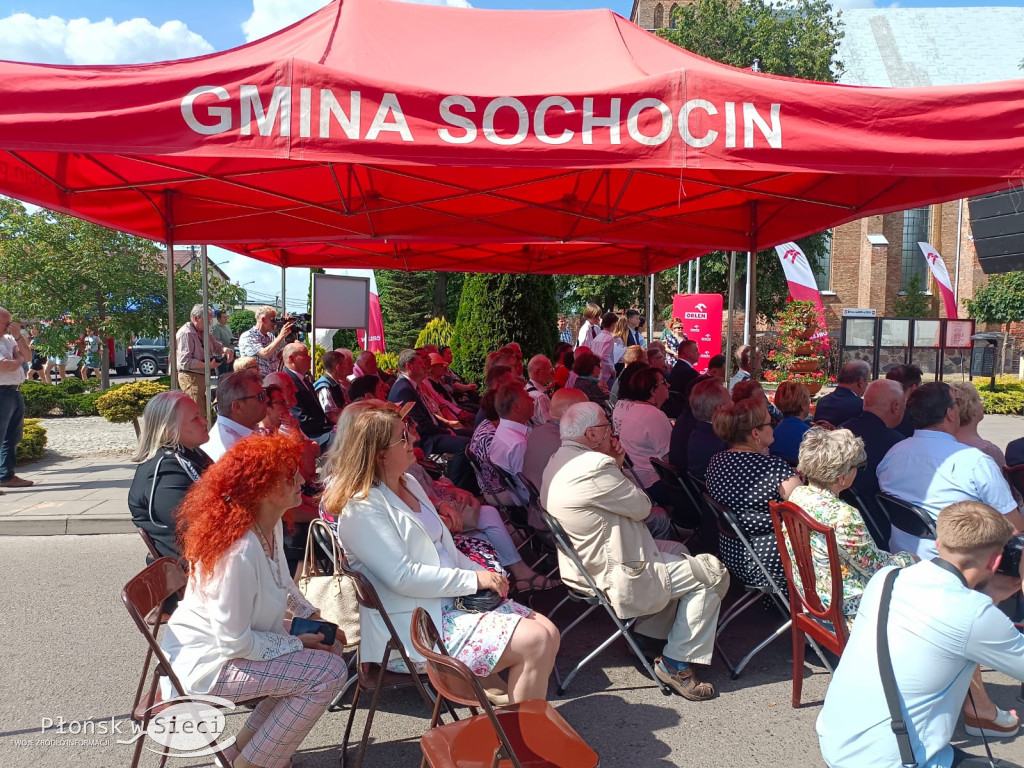 Uroczyste odsłonięcie pomnika w Sochocinie