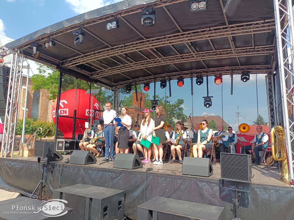 Uroczyste odsłonięcie pomnika w Sochocinie