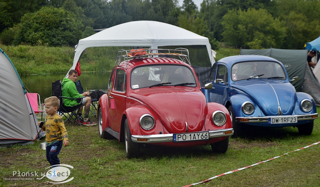 Motoryzacyjna impreza na plaży w Zawadach