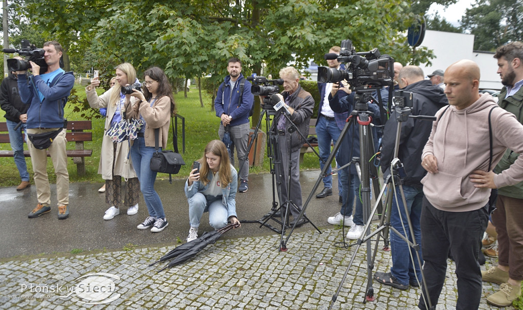 Posłowie Nitras i Kierwiński w Płońsku