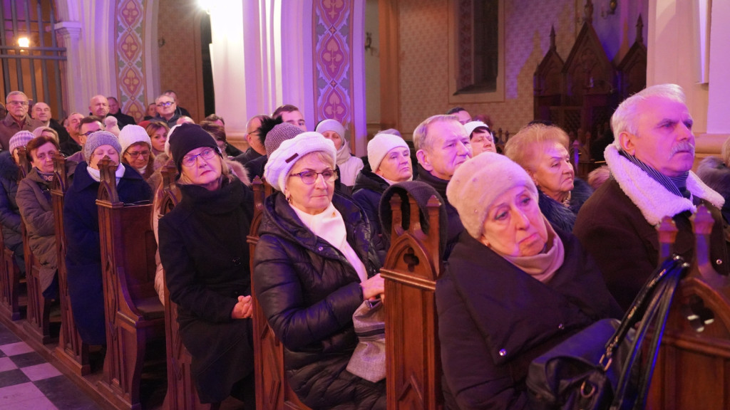 Halina Frąckowiak przed mieszkańcami Raciąża