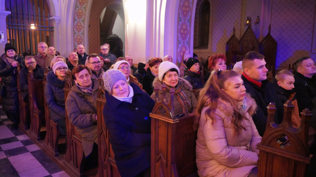 Halina Frąckowiak przed mieszkańcami Raciąża