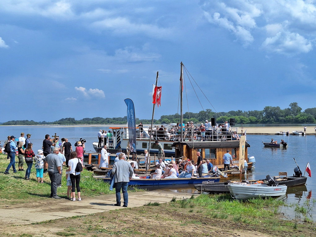 Wiślana Procesja Eucharystyczna 2024