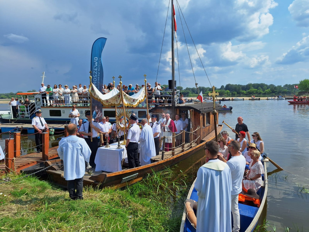 Wiślana Procesja Eucharystyczna 2024