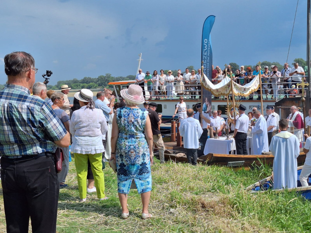 Wiślana Procesja Eucharystyczna 2024