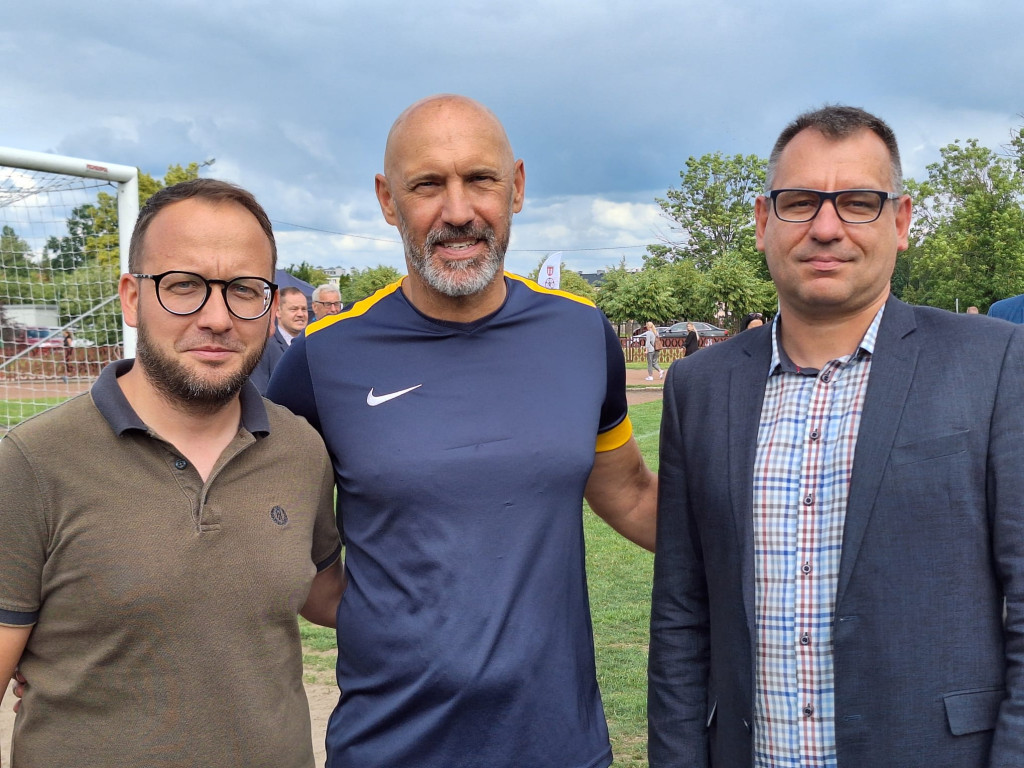 Podpisano umowę na budowę stadionu!