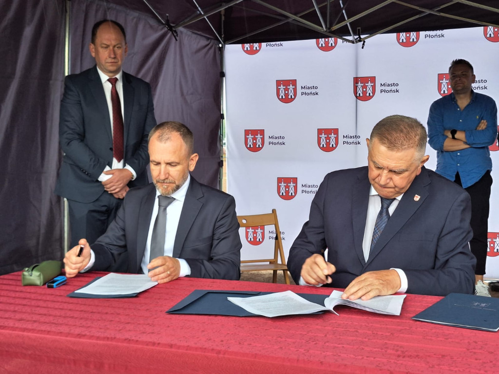 Podpisano umowę na budowę stadionu!